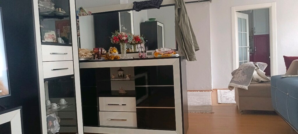 tv ünitesi (tv sehpası + aynalı konsol + 2 adet vitrin) parçalar - 5