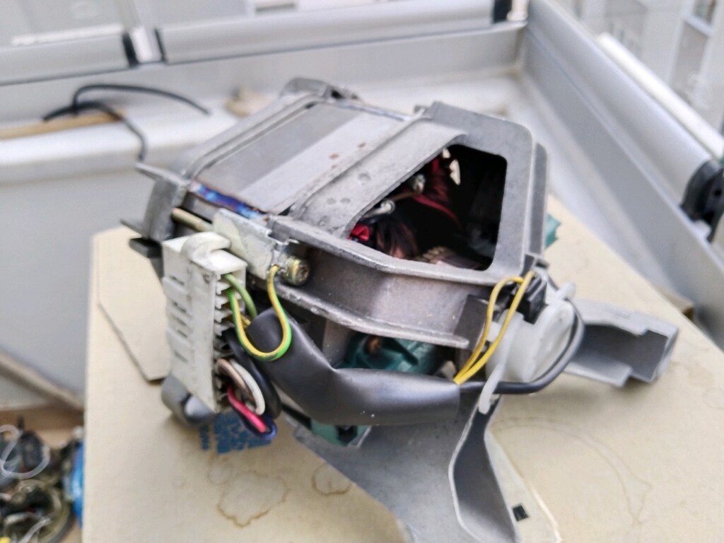 Arçelik Çamaşır Makinesi Motoru 10 Soketli - 3