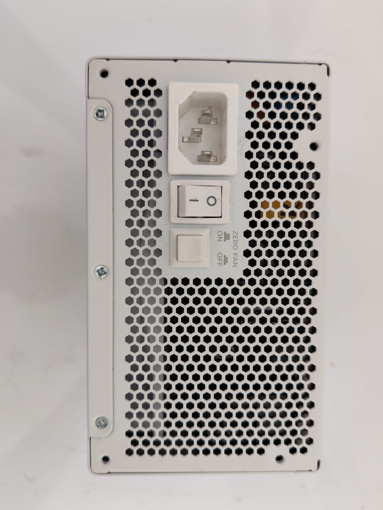 NZXT C1000 Gold PA-0G2BW-EU 1000W PSU Beyaz Güç Kaynağı ATX 3.1 - 6