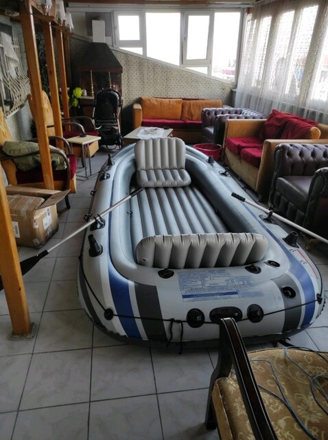 şişme bot 3.20 metre 6 kişilik 2 adet kürek şişirme el pompası