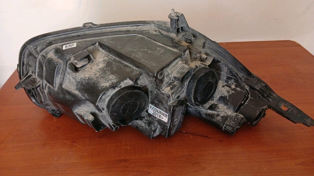FORD COURİER SOL FAR YANSANAYİ KARGO OLUR - 5