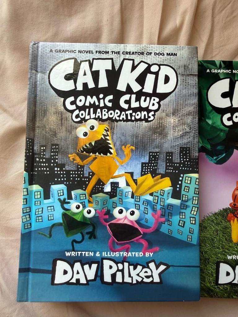 Cat Kid Comic Club İngilizce Ciltli Kitap Seti + Ek Kitaplar (Dav Pilk - 2