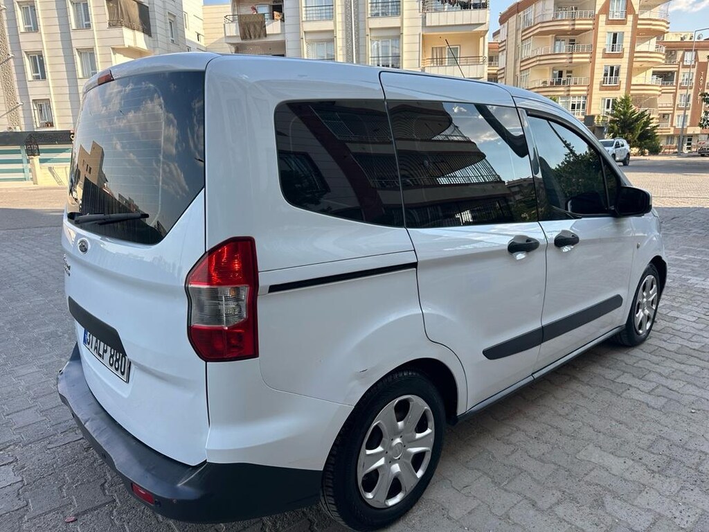 Ford Courier 2016 178.000km Ağır hasarlı geçiyor - 4