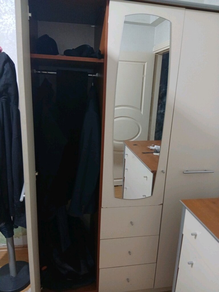 ıkı kapılı 3 cekmecelı dolap - 4