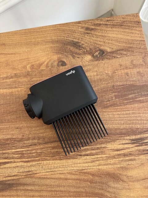 Dyson Airwrap başlık