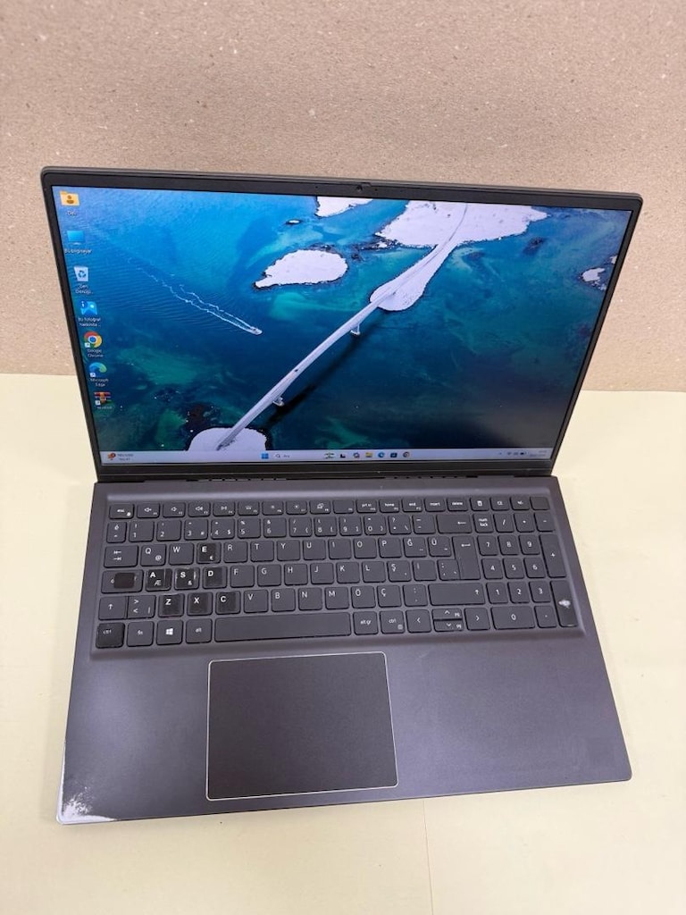 DELL İ5,11 (51) 8 ram 256 ssd - 7