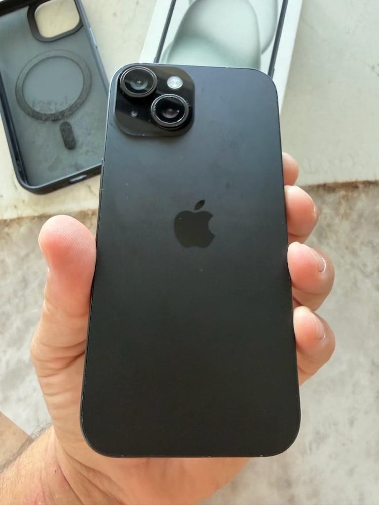 İPHONE 15 - 13