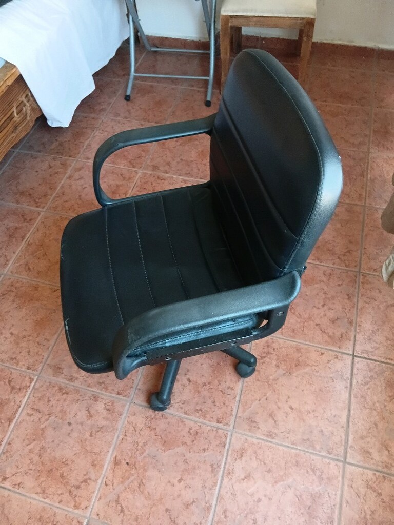 Deri ofis koltuğu saglam ihtiyac fazlasımarmaris merkez nakliyede yard - 2