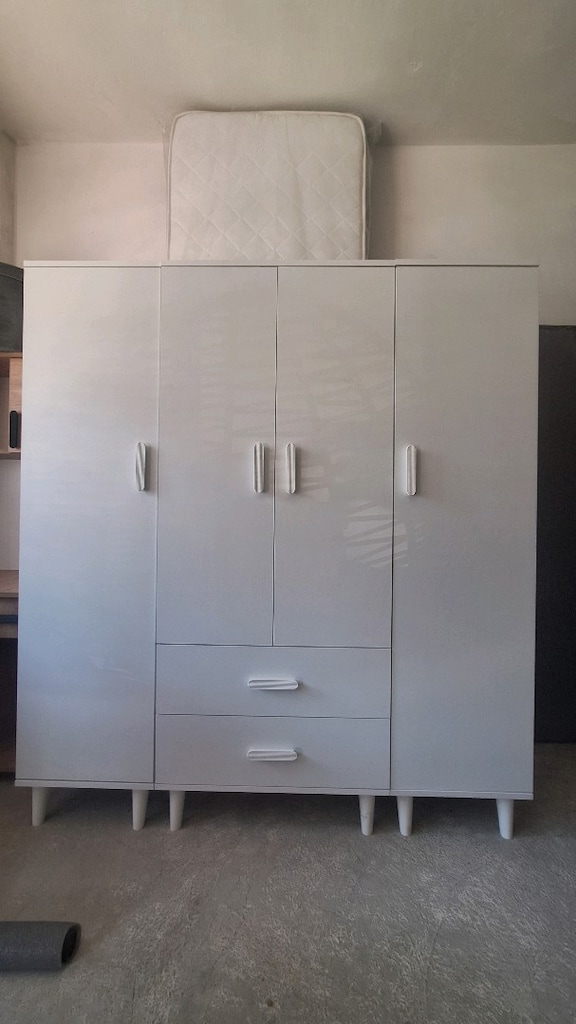 SIFIR 4 KAPAKLI ELBİSE DOLABI GARDIROP - 3