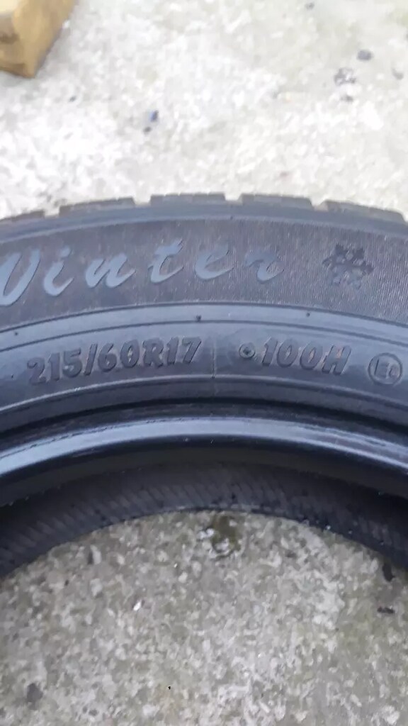 215.60.17 Petlas 4 adet kışlık lastik. - 4