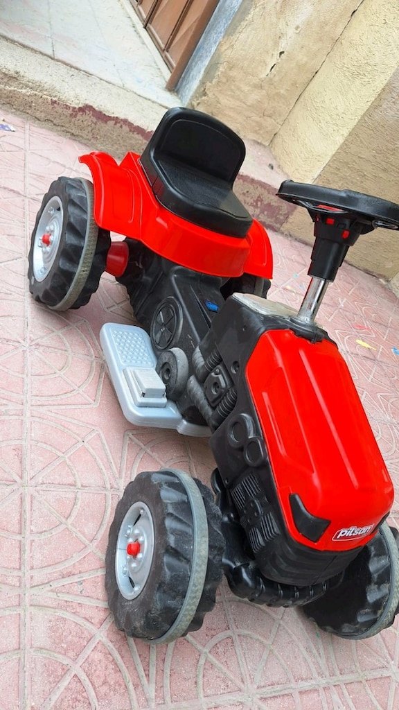 Akülü Ve Petallı Çocuk Araba - 4