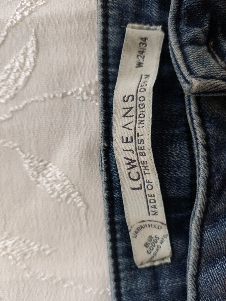 LCW Genç Bayan yırtık detay Jean pantolon 24 beden - 7