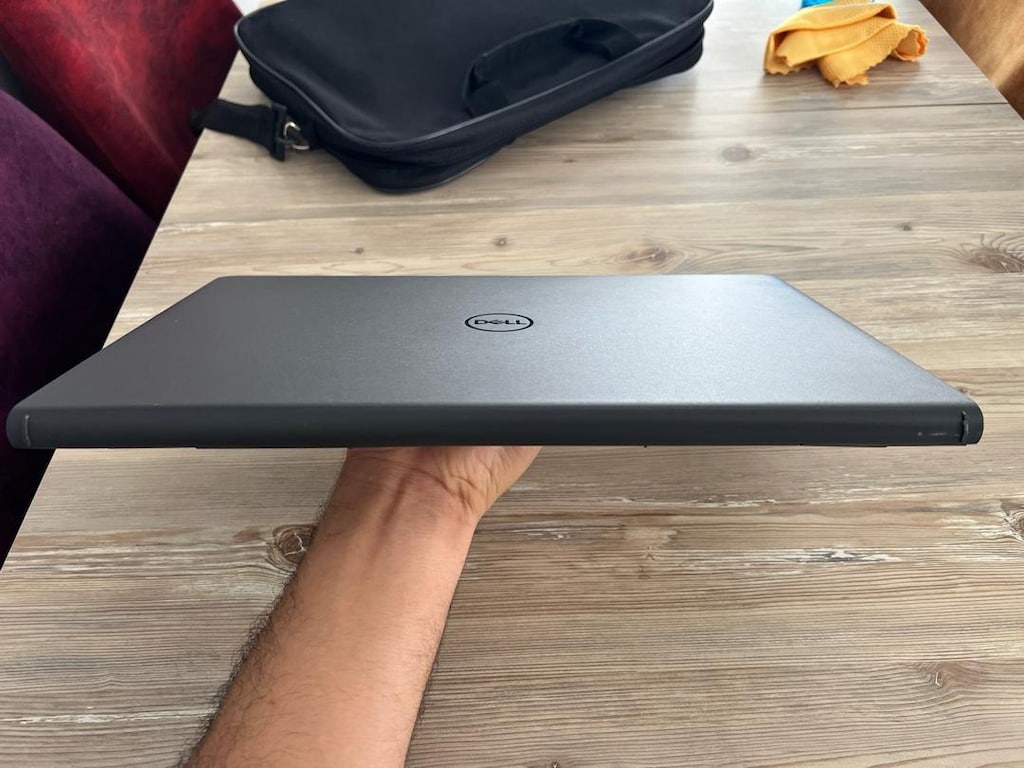 Dell inspion 15 Amd ryzen 5 120 hz ekran 500gb ss - 8