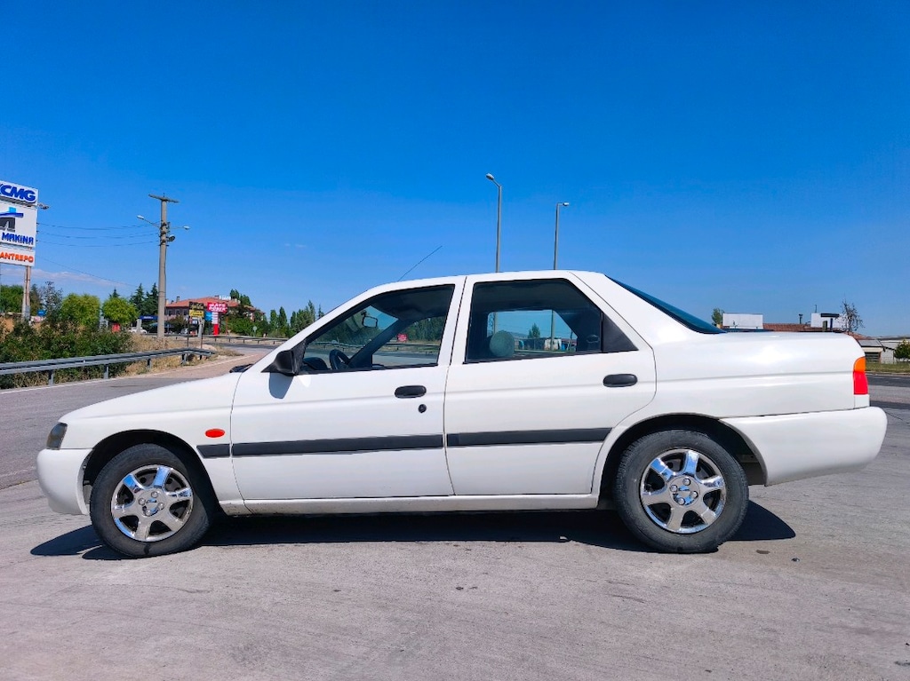 1998 model Ford escort değişensiz - 17
