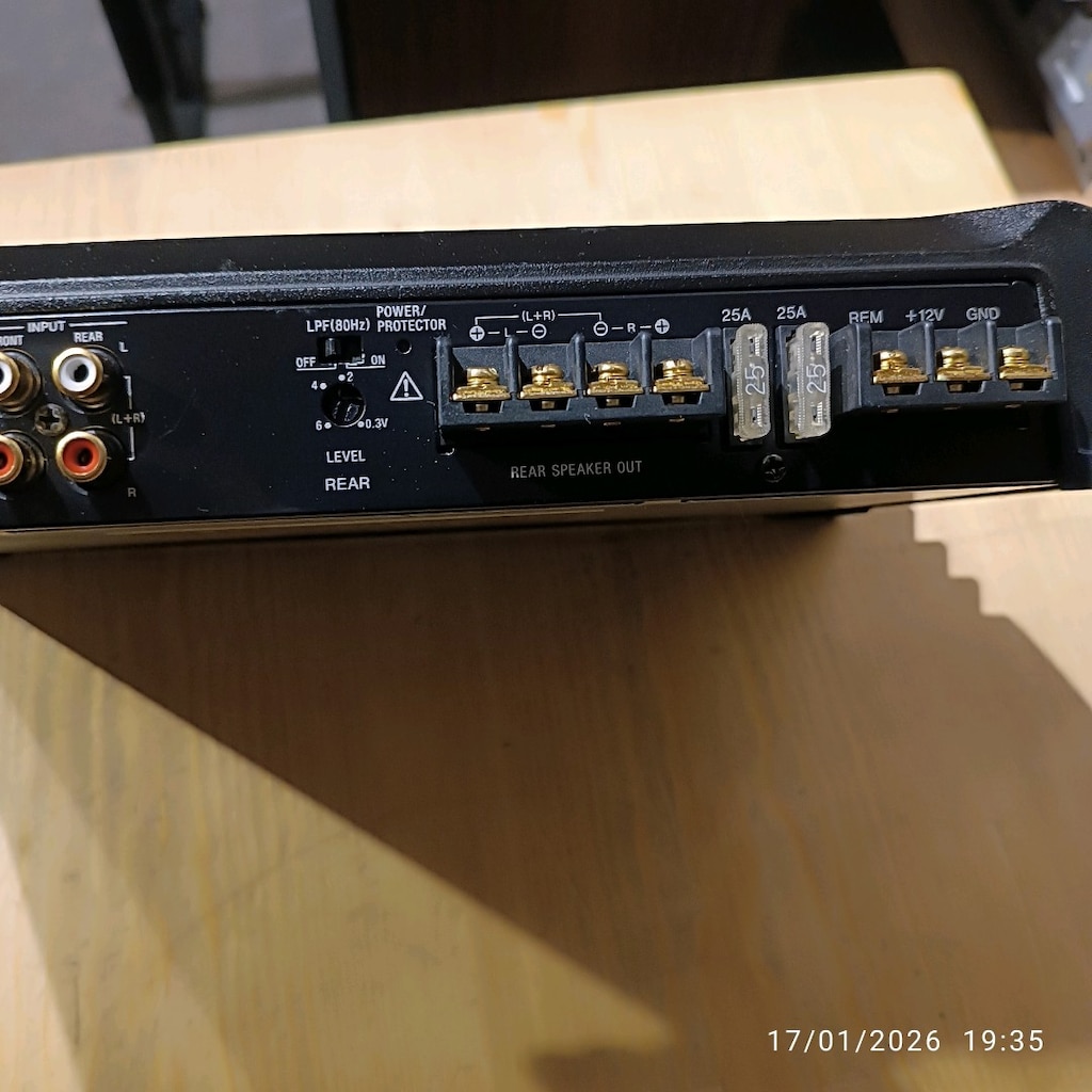 SONY XM 1004 4 KANAL OTO AMFI - 4