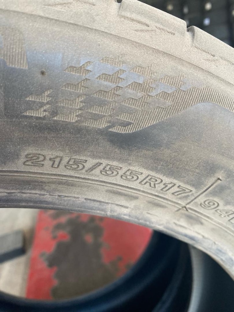 215 55 17 BRIDGESTONE - 4