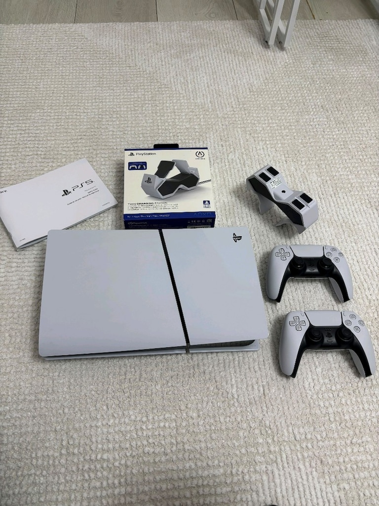 Temiz-Çok Az Kullanılmış PlayStation 5 Slim Digital - 2