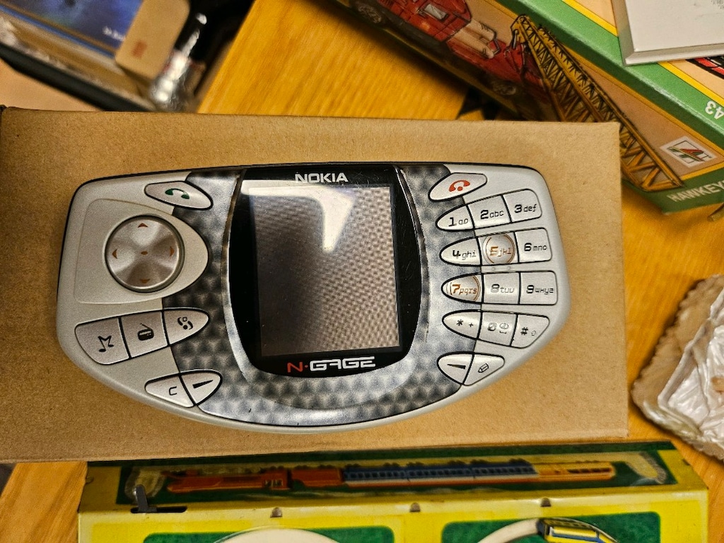 ANTİKA CEP TELEFONU KOLEKSİYONU - 6