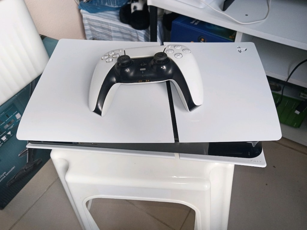PlayStation 5 slim digital edition 1TB - 2