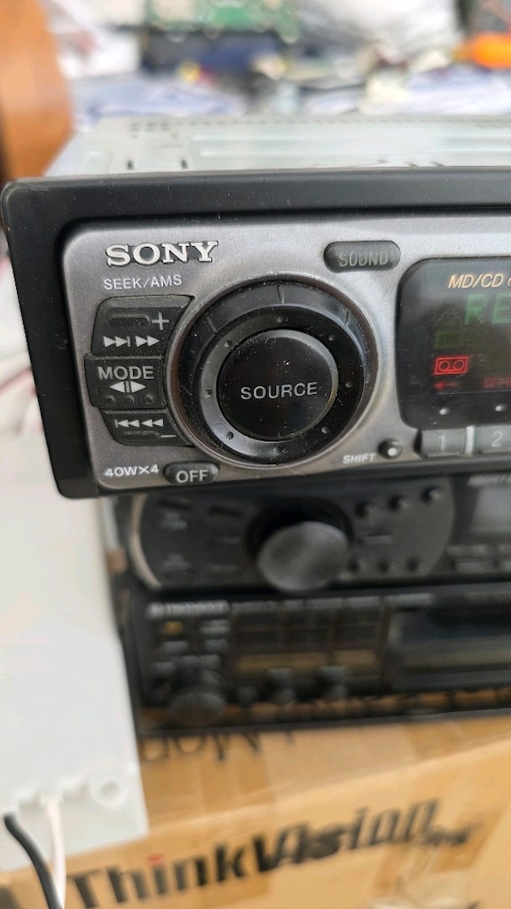 Efsane serilerden, Sony XR-C7200R AMS 3 amfi çıkışlı araba teybi. - 2