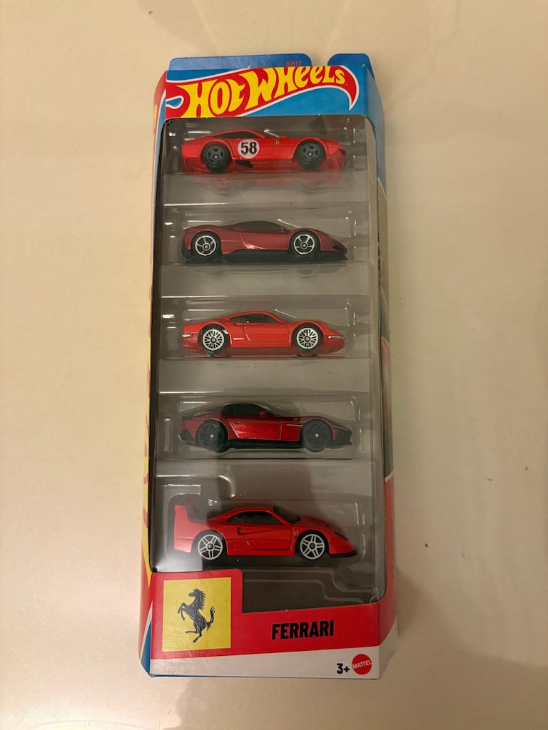 Hot wheels Ferrari 5'li Paket - 2