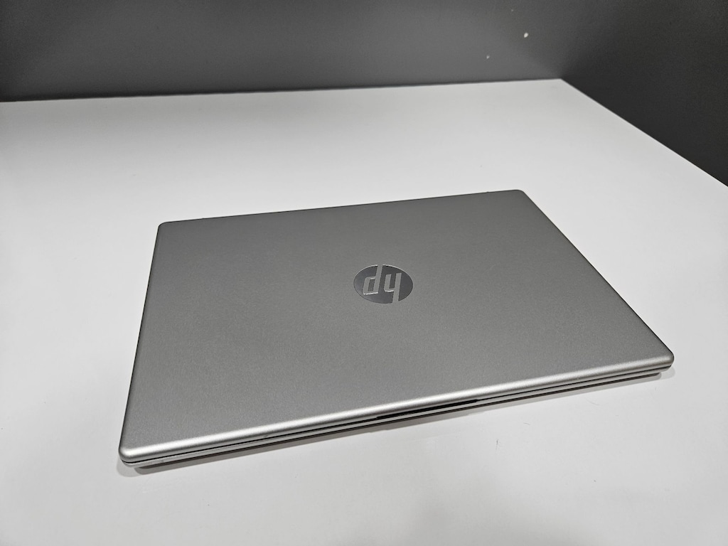 HP RYZEN 5 7520U+ 500 GB SSD+ IŞIKLI KLAVYE + FULL HD EKRAN - 7