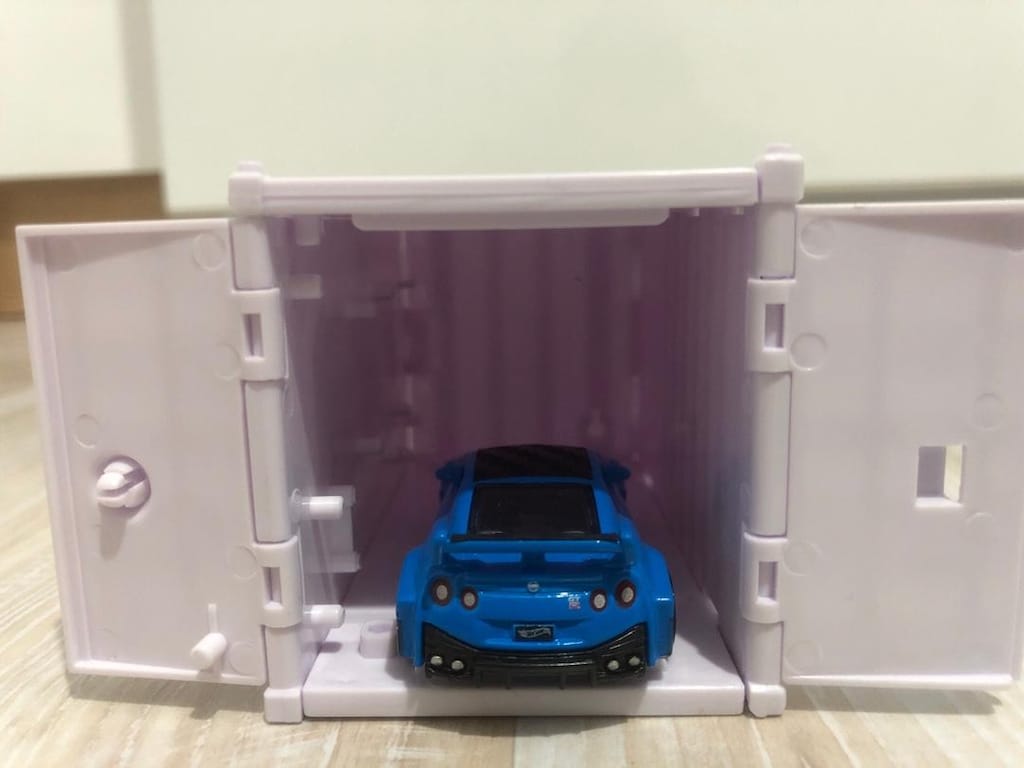 Liberty Walk Silhouette GT-R/35 - 4