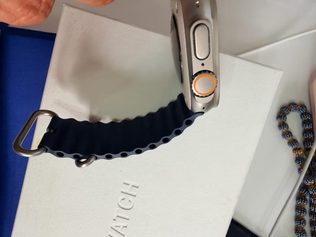 Apple Watch Ultra 2 - 8