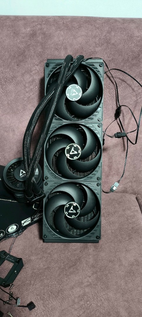 Arctic Liquid Freezer III 420 Black - 3