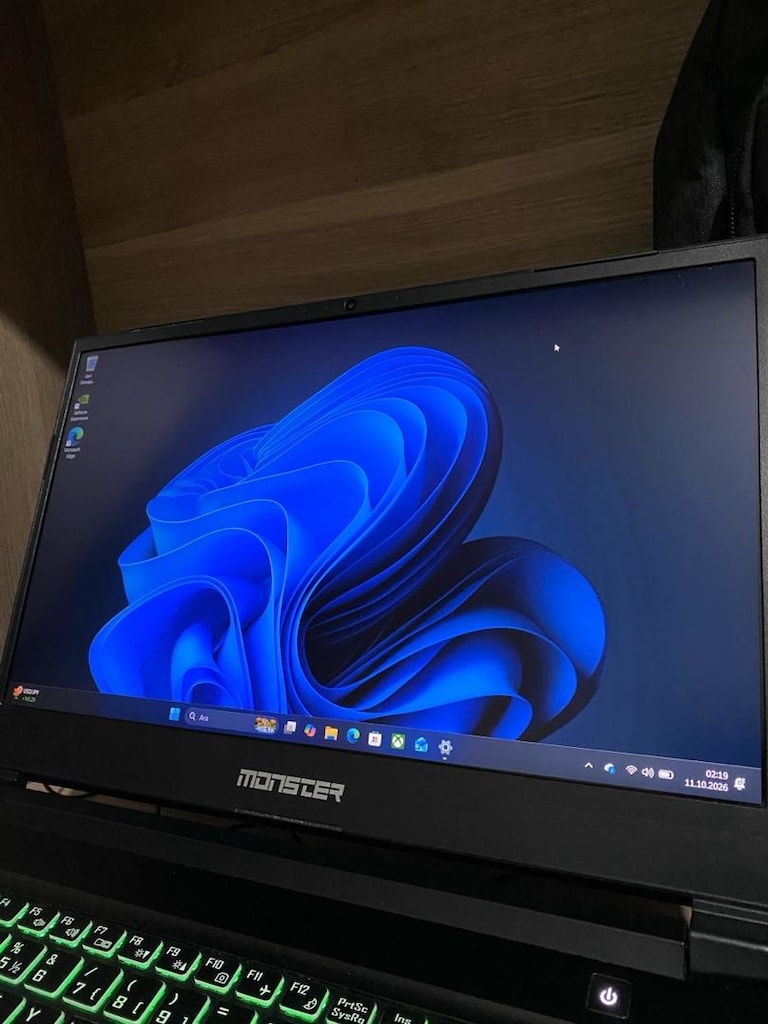 TERTEMİZ 32GB RAM MONSTER GAMİNG LAPTOP - 4
