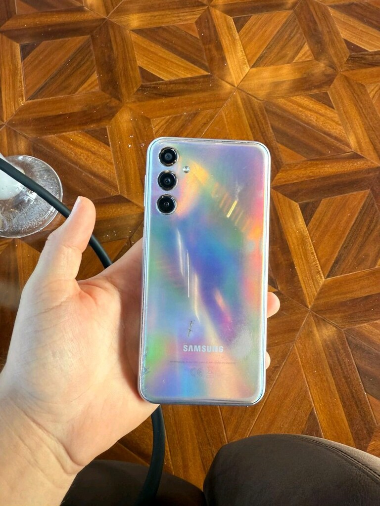 samsung m 34 - 2