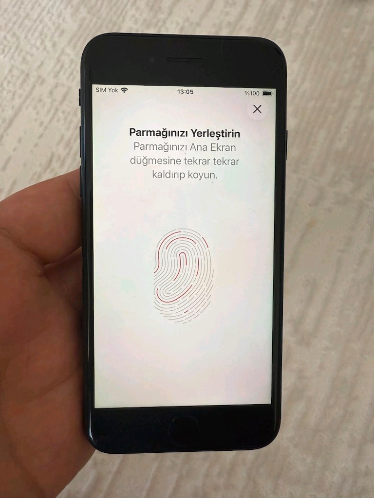iPhone SE 2020 - 9