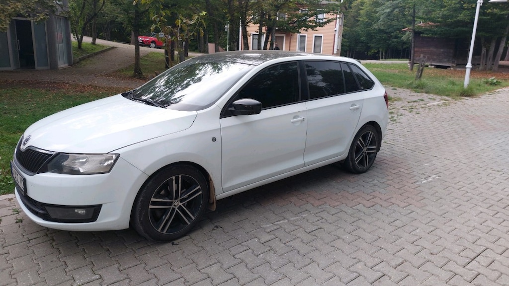 2014 Skoda Rapid 1.6 TDI Elegance DSG Cam Tavan - 11