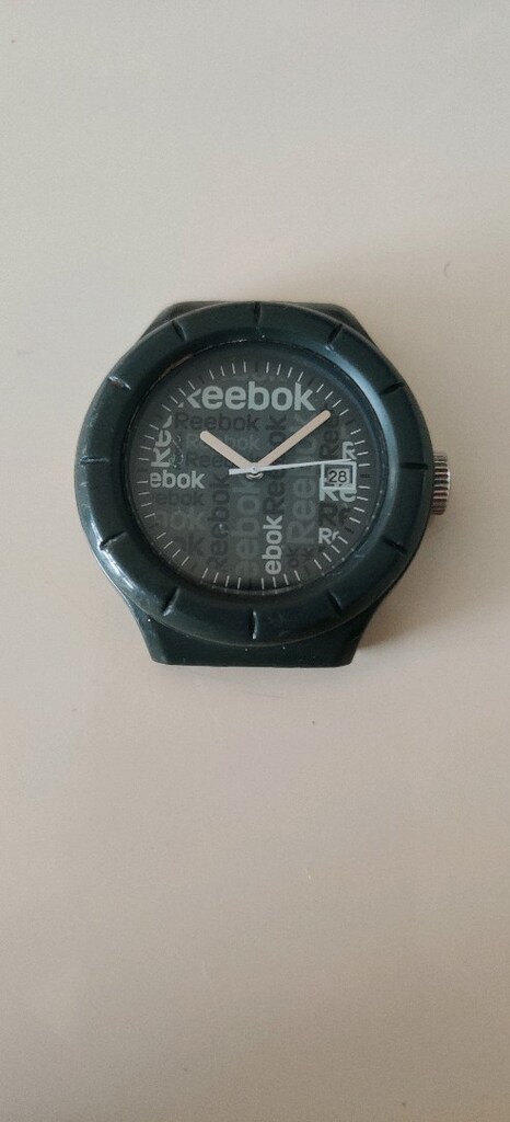 Reebok Erkek Kol Saati RF-TWW-G3-PAPA-AW. Çalışır y, kordonu yok.