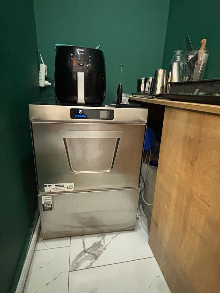 Tertemiz Komple Cafe Ekipmanları ve Mobilyaları - Kaçırılmayacak fırsa