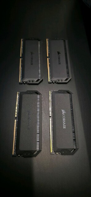 Corsair Dominator Platinum DDR4 RAM 64GB(4x16GB) 3200MHz