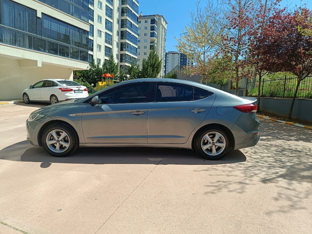 Hatasız Boyasız Değişensiz Otomatik Elentra - 2