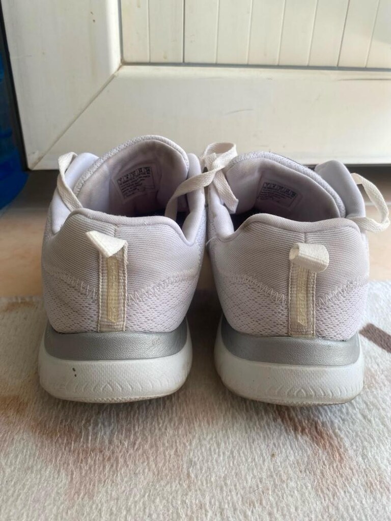 37 numara skechers - 2