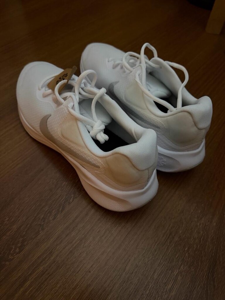 Nike Revolution 7 - 2