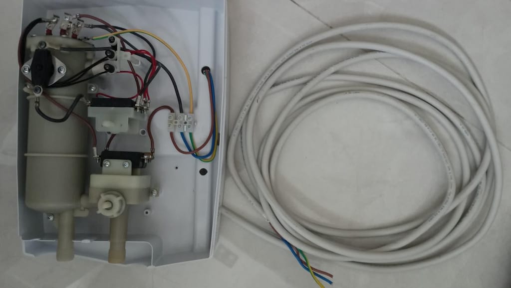 Veito V1200 Ani Su Isıtıcı - Banyo Tipi Elektrikli Şofben - 6