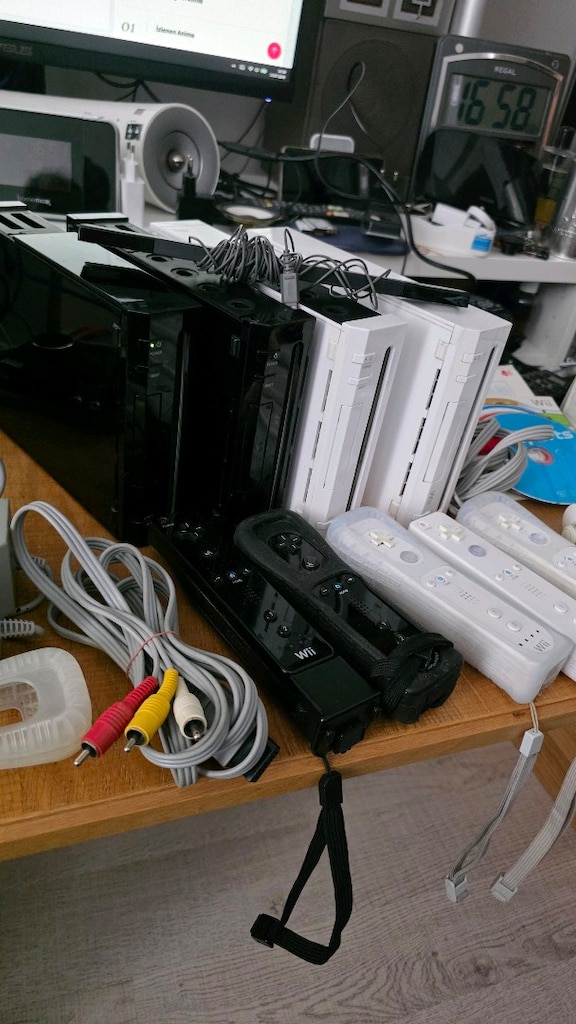 Nintendo wii Controller, kumandası, gövde, adaptör vs Açıklama Oku - 3
