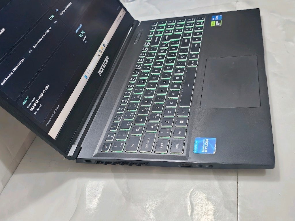 Monster A5 V20.2 i5 13500H RTX 4050 32GB Ram 1TB SSD Gaming Laptop - 3