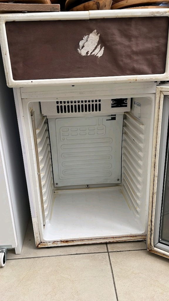 Mini Buzdolabı - 2