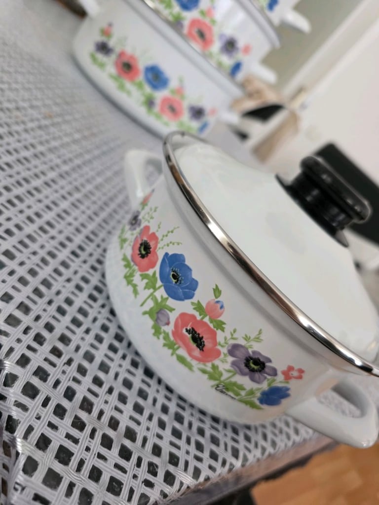 Yuvam Marka Vintage Çiçek Desenli 5'li Emaye Tencere / Saklama Kabı Se - 5