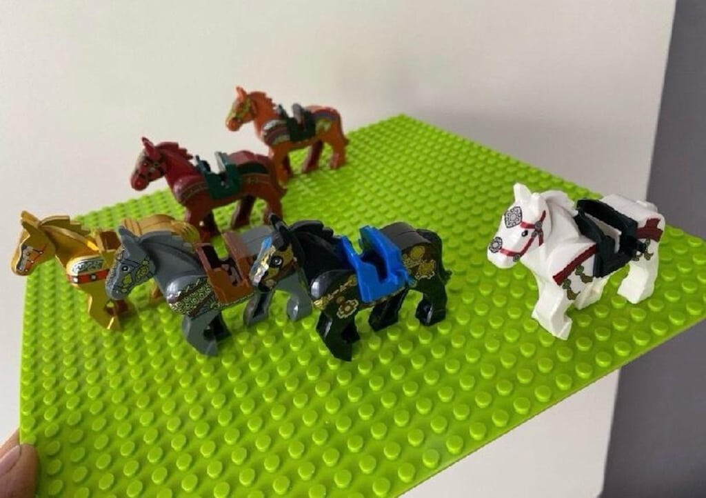 Lego At Figürleri