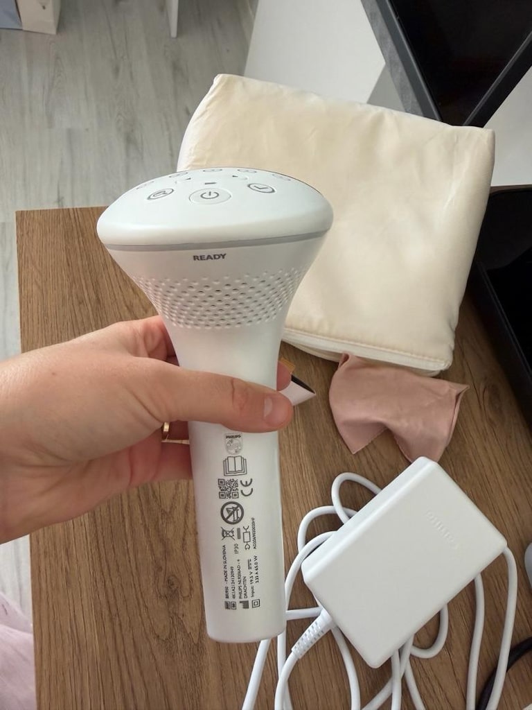 PHİLİPS LUMEA BRI9530 Lazer Cihazı Yüz Başlığı, Çantası, Şarj Adaptör - 6