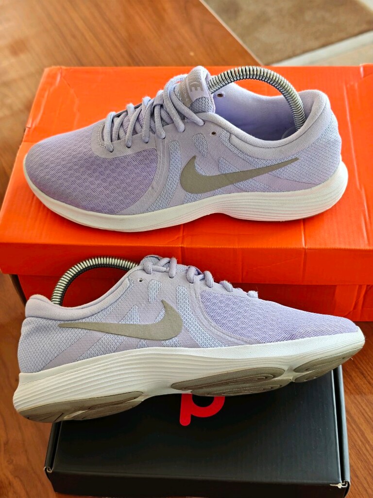 Nike Revolution Orjinal sıfır gibi üründür denemek için giyilmis - 3