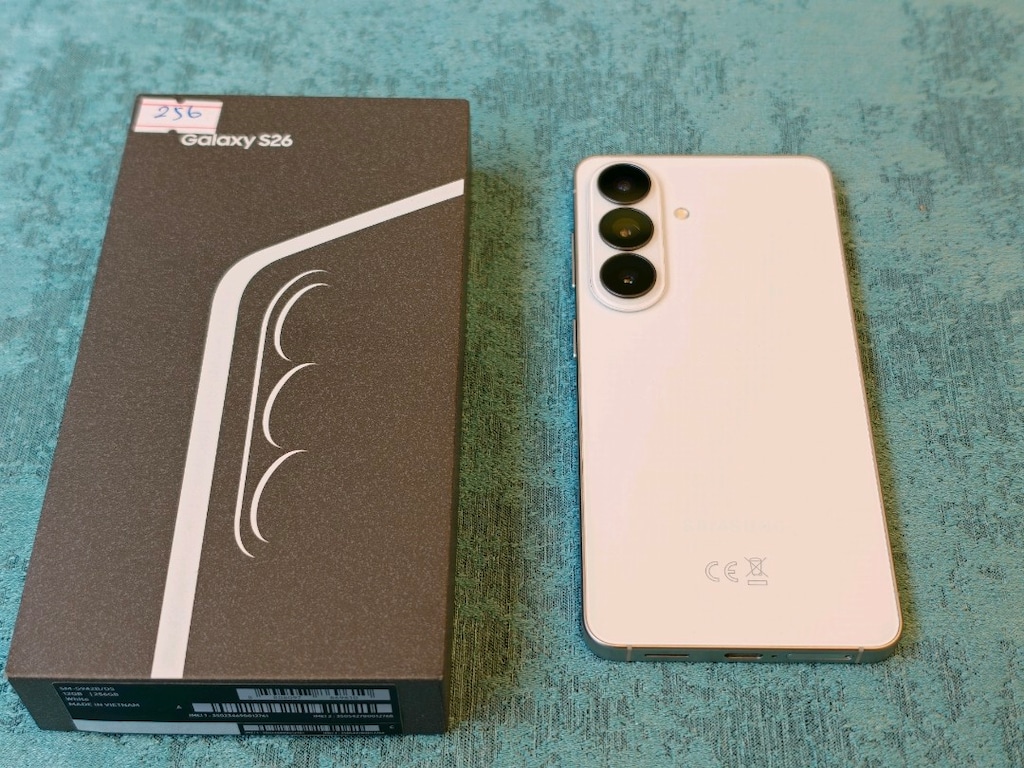 Samsung S26 256GB 23 ay Samsung TR garantili hatasız - 2