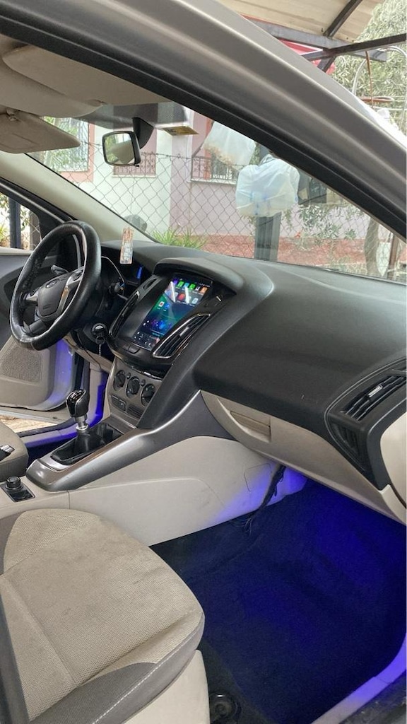 FORD FOCUS TREND X - 3