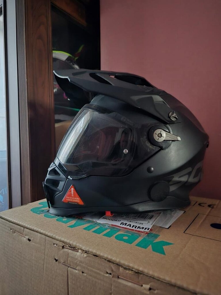 Scorpion Siyah Erkek Kask - 4